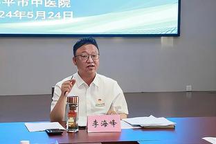 CJ谈球队防守：篮板球很关键 希望球队能继续保持稳定